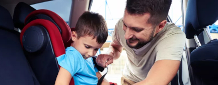 Dziecko bez fotelika - kiedy jest to bezpieczne? 
