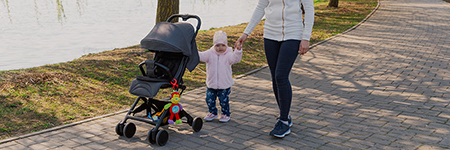 Najlepsza spacerówka dla dwulatka w 2022 roku [RANKING]