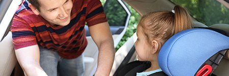 Fotelik samochodowy - przepisy [kompletny poradnik]