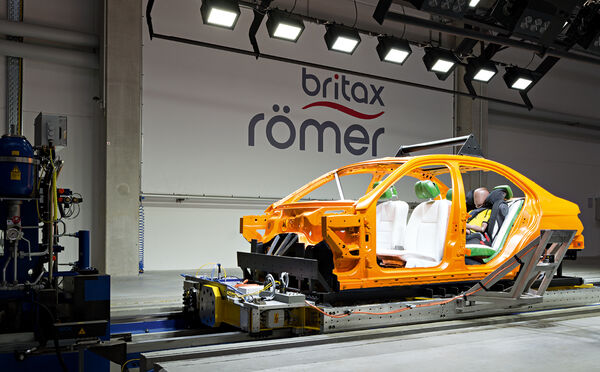 Britax Romer Dualfix I-Size 0-18 kg funkcjonalność