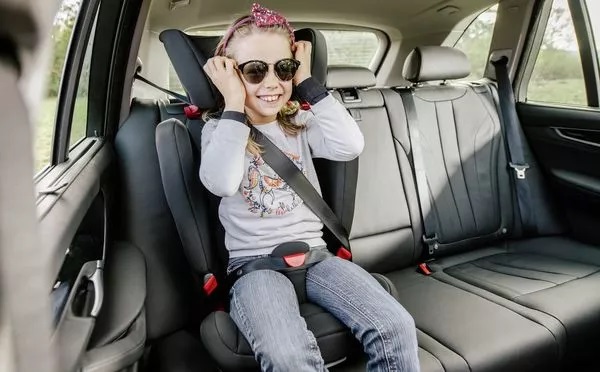 Britax Romer Kidfix 2R cecha