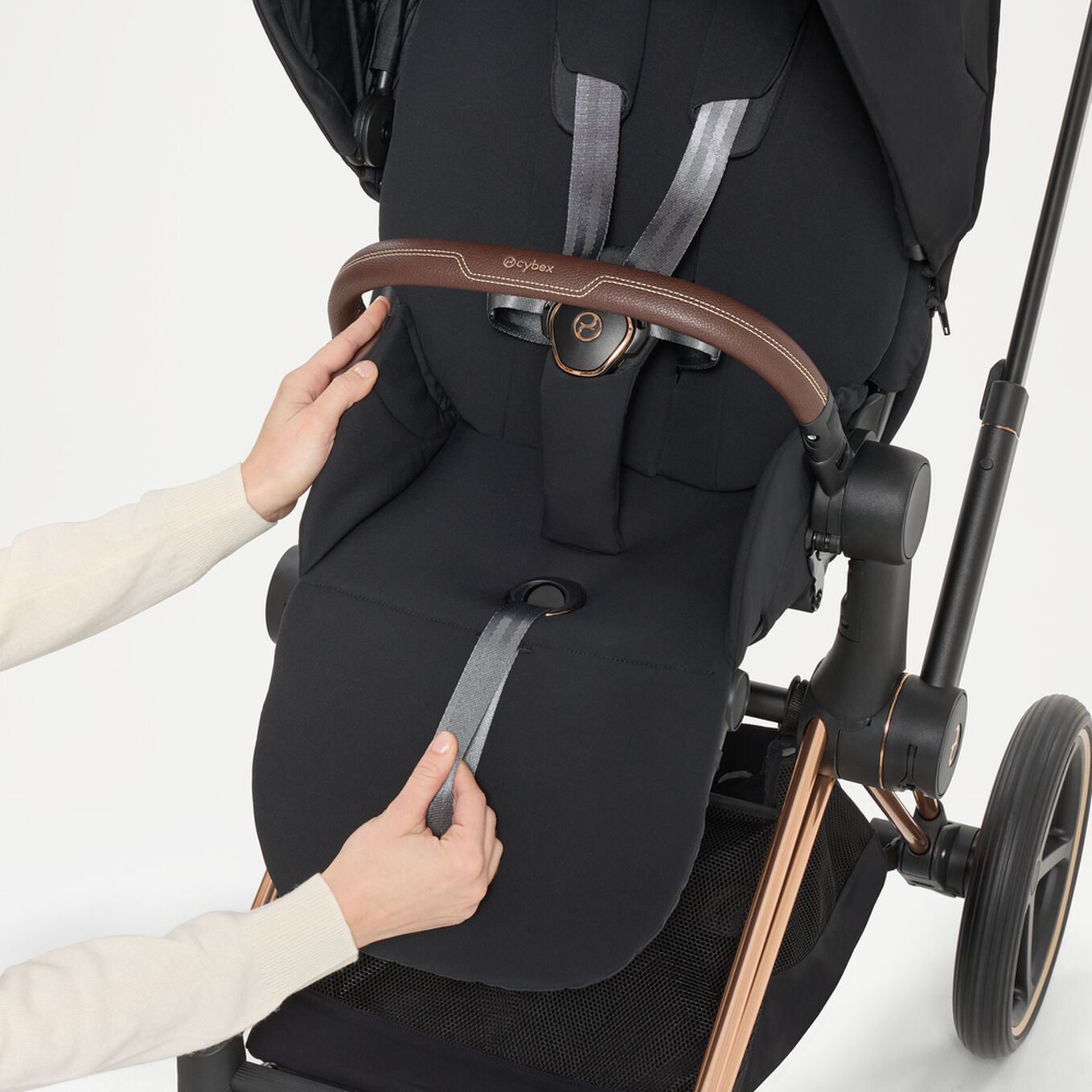 Cechy Cybex Priam 5.0 Style wózek spacerowy