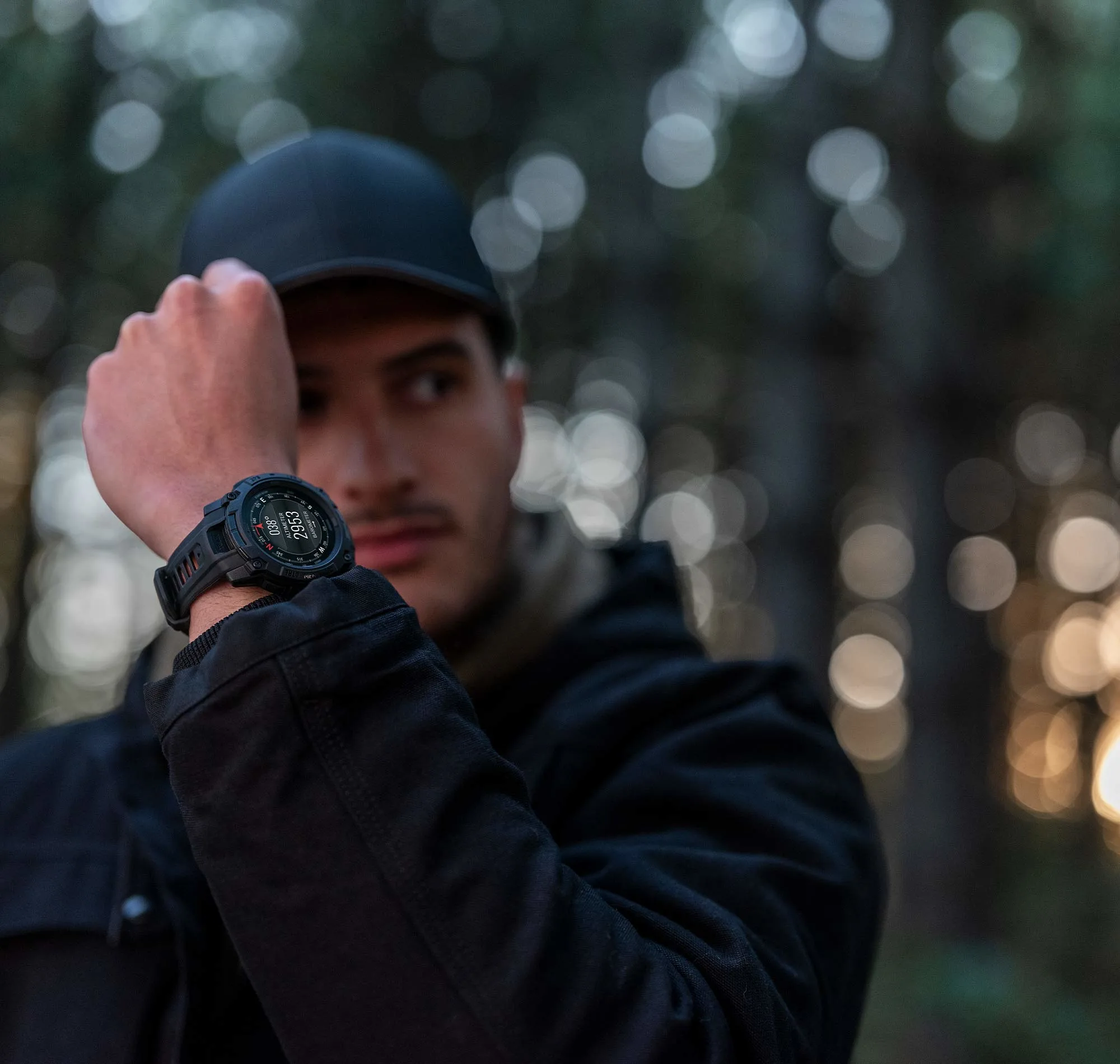Cechy Garmin Instinct 3 Amoled Tactical Edition 50mm Czarny [010-03020-50]