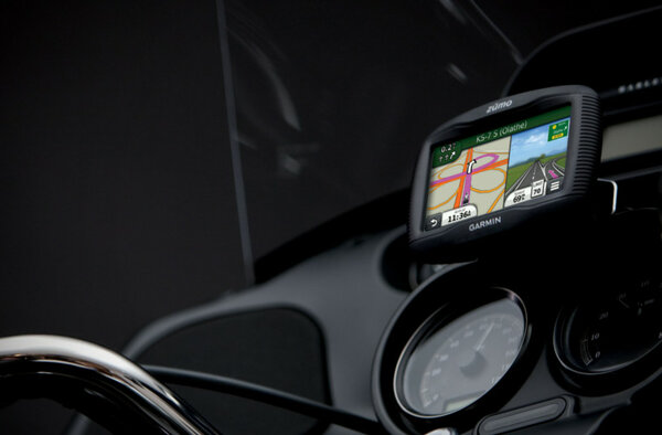 Garmin Zumo 595 LM Europe Travel Edition [010-01603-1W] + GRATIS