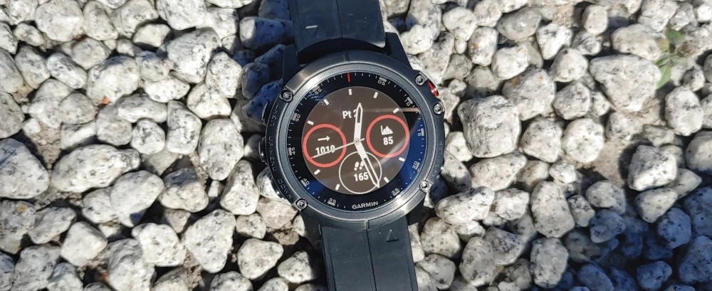 Szkło szafirowe Sapphire w zegarkach Garmin