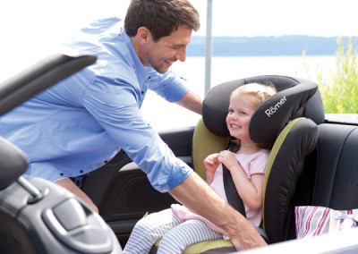Jak zapewnić dziecku maksymalne bezpieczeństwo w samochodzie?