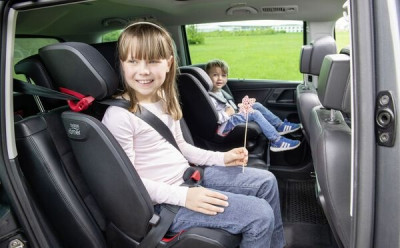Britax Romer Advansafix IV M 9-36 kg cecha