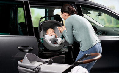 Zestaw 3w1 Britax Romer Baby-Safe iSENSE + Dualfix iSENSE + Baza Flex base iSENSE funkcjonalność