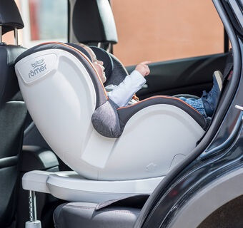 Britax First Class Plus 0-18 kg  funkcjonalność