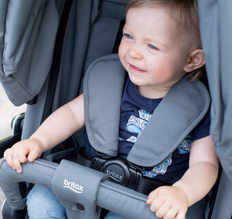 Zaleta Britax B-Agile Double